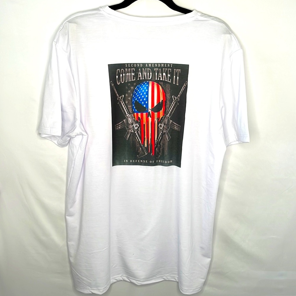 Cricut handmade graphic tee white shirt sleeve T-shirt skull and flag size large